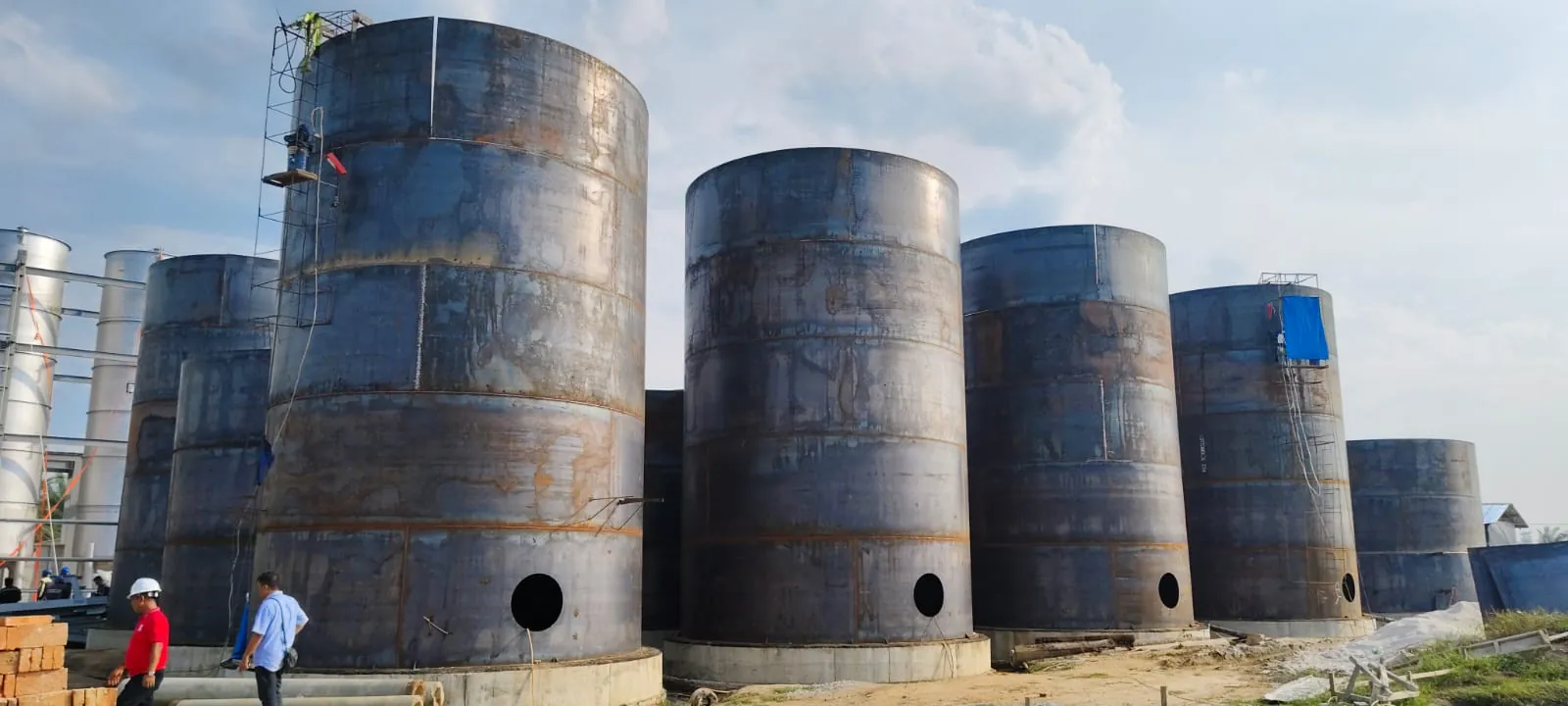 Storage tanks at PT Tanimas Resources International
